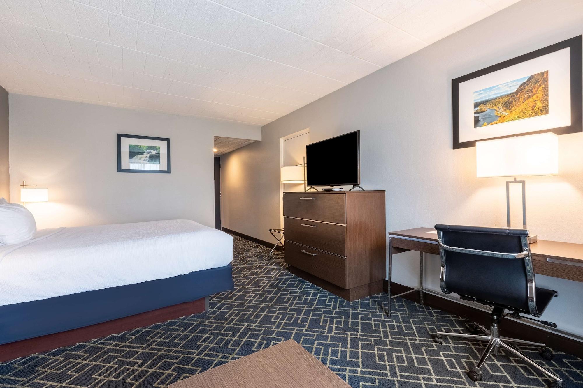 Best Western Hunt'S Landing Hotel Matamoras Milford Exterior foto